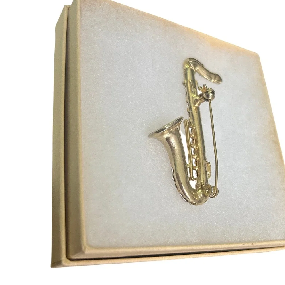 Saxophone Brooch Gold Tone Clear Rhinestone Musical Instrument Jazz Pin#725